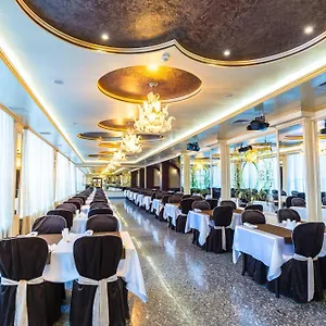 *** Hotel Royal Palace Kazajstán
