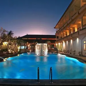 Hotel Febri's &